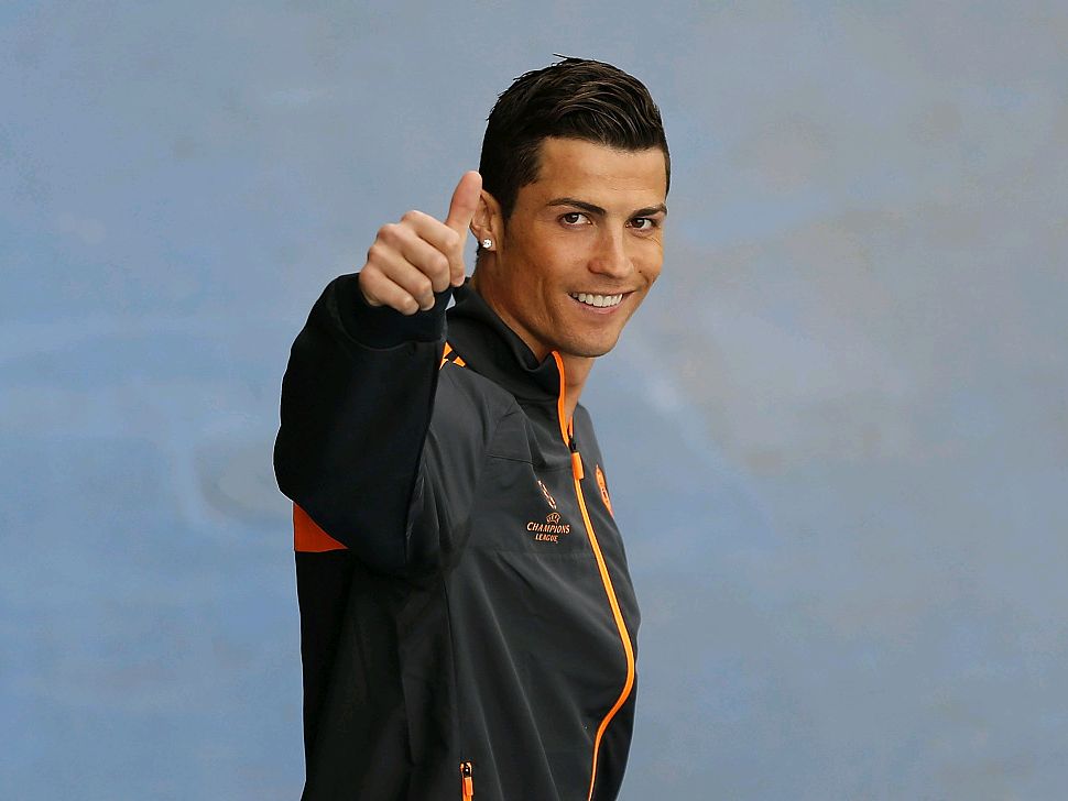 津媒谈国足选帅：本土“少壮派”教练的优势不容忽视（津媒：国足选帅应重视本土新生代教练的优势）