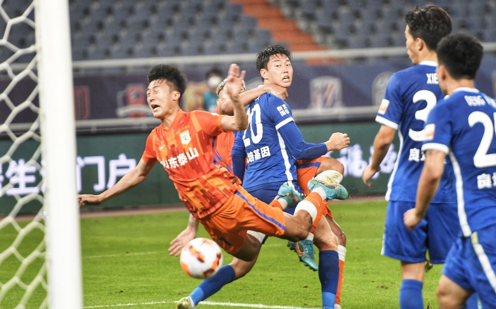 伪满皇宫博物院“骏马踏雪·勇敢少年行”冰雪季青少年马术体验日公益活动圆满举办（“骏马踏雪·勇敢少年行”冰雪季青少年马术公益体验日在伪满皇宫博物院圆满收官）