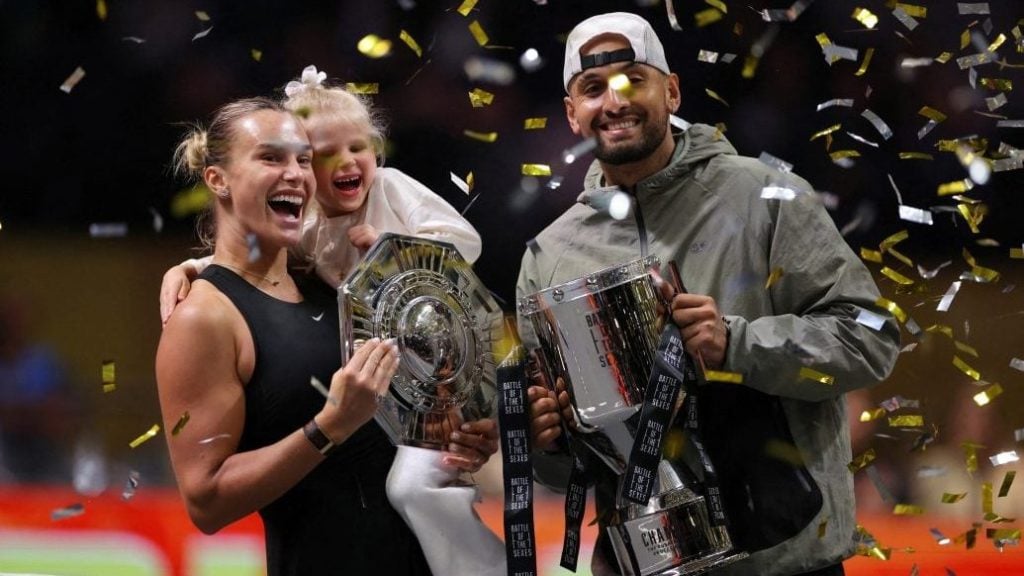 亚马尔：希望我能为球迷带来好心情；我更像一名娱乐型运动员（亚马尔：希望让球迷开心，自认更偏娱乐型运动员）