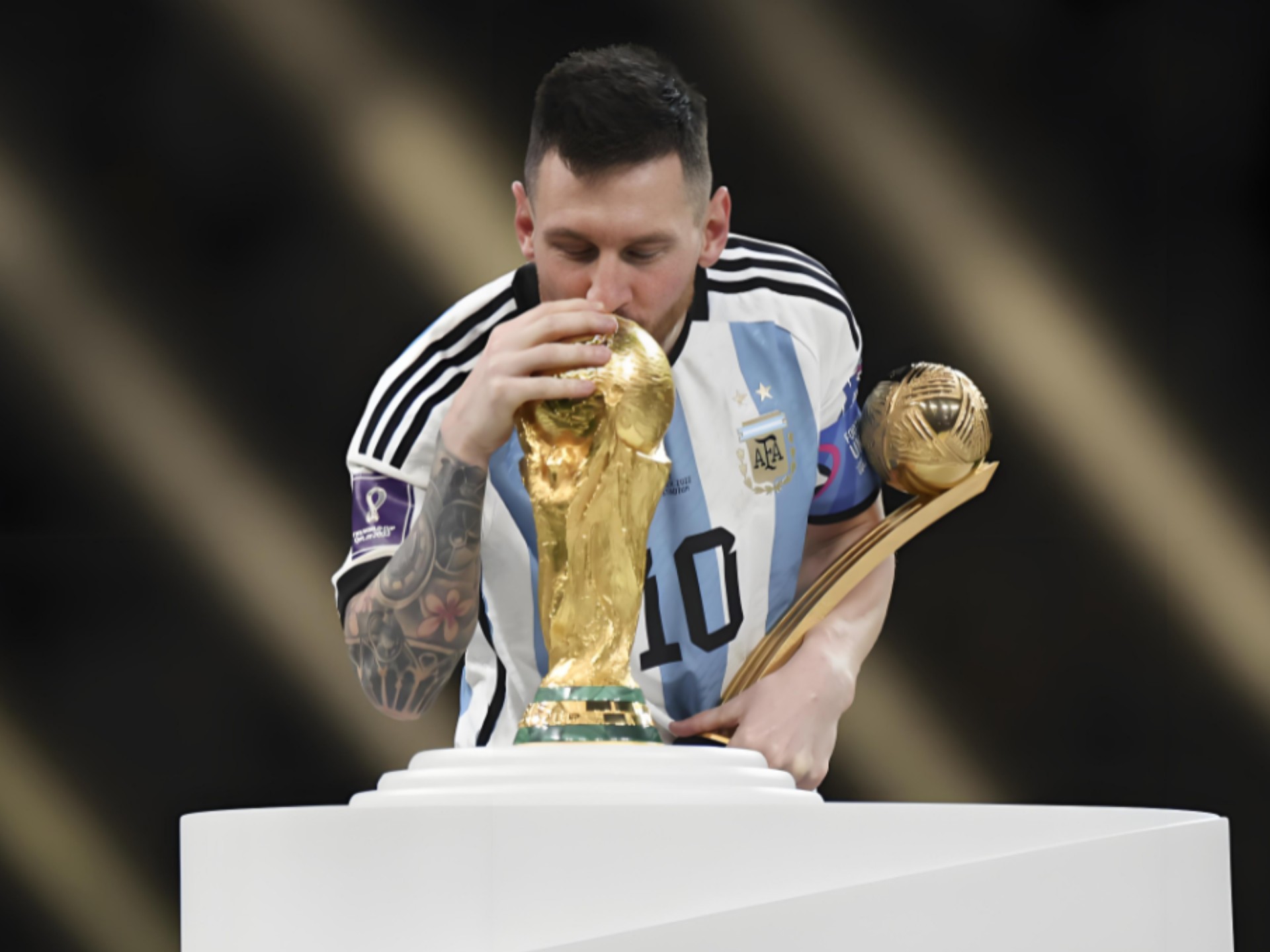 talkSPORT：伯恩茅斯等俱乐部有意阿克，他渴望稳定出场机会（talkSPORT：伯恩茅斯等队追求阿克，球员盼稳定出场时间）