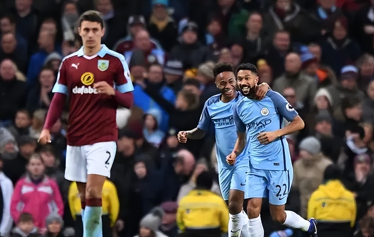 萨拉赫更衣室主动道歉，琼斯力挺：他想赢，这很正常（萨拉赫更衣室内主动致歉，琼斯声援：渴望胜利很正常）