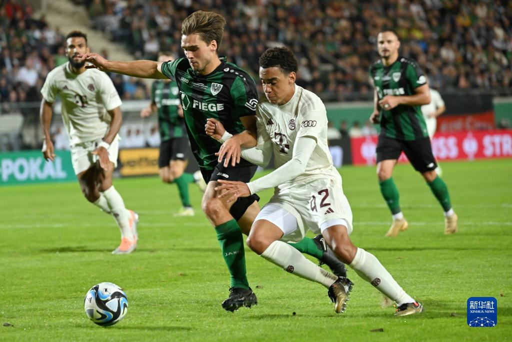 西班牙晋级美加墨世界杯，开启队史第17次世界杯之旅（西班牙锁定美加墨世界杯席位，踏上队史第17次世界杯征程）