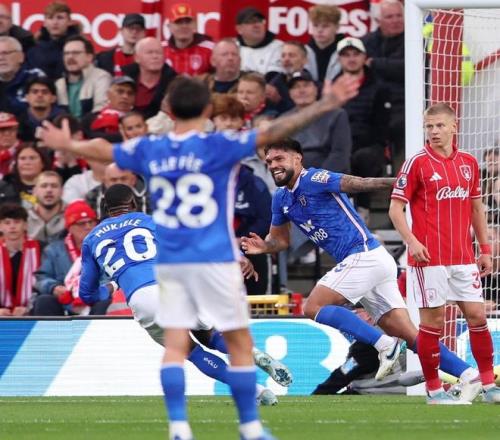 中超：上海海港3-2击败长春亚泰（中超战报：上海海港3比2力克长春亚泰）