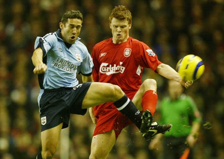 雷霆五连胜冲击季后赛（雷霆豪取五连胜剑指季后赛）