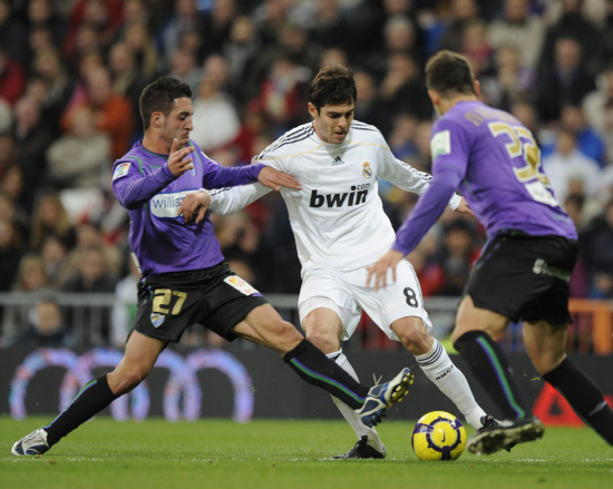 博洛尼亚门将斯科鲁普斯基：守门员首先必须会扑救，脚法其次（博洛尼亚门将斯科鲁普斯基：门将以扑救为先，脚下技术其次）