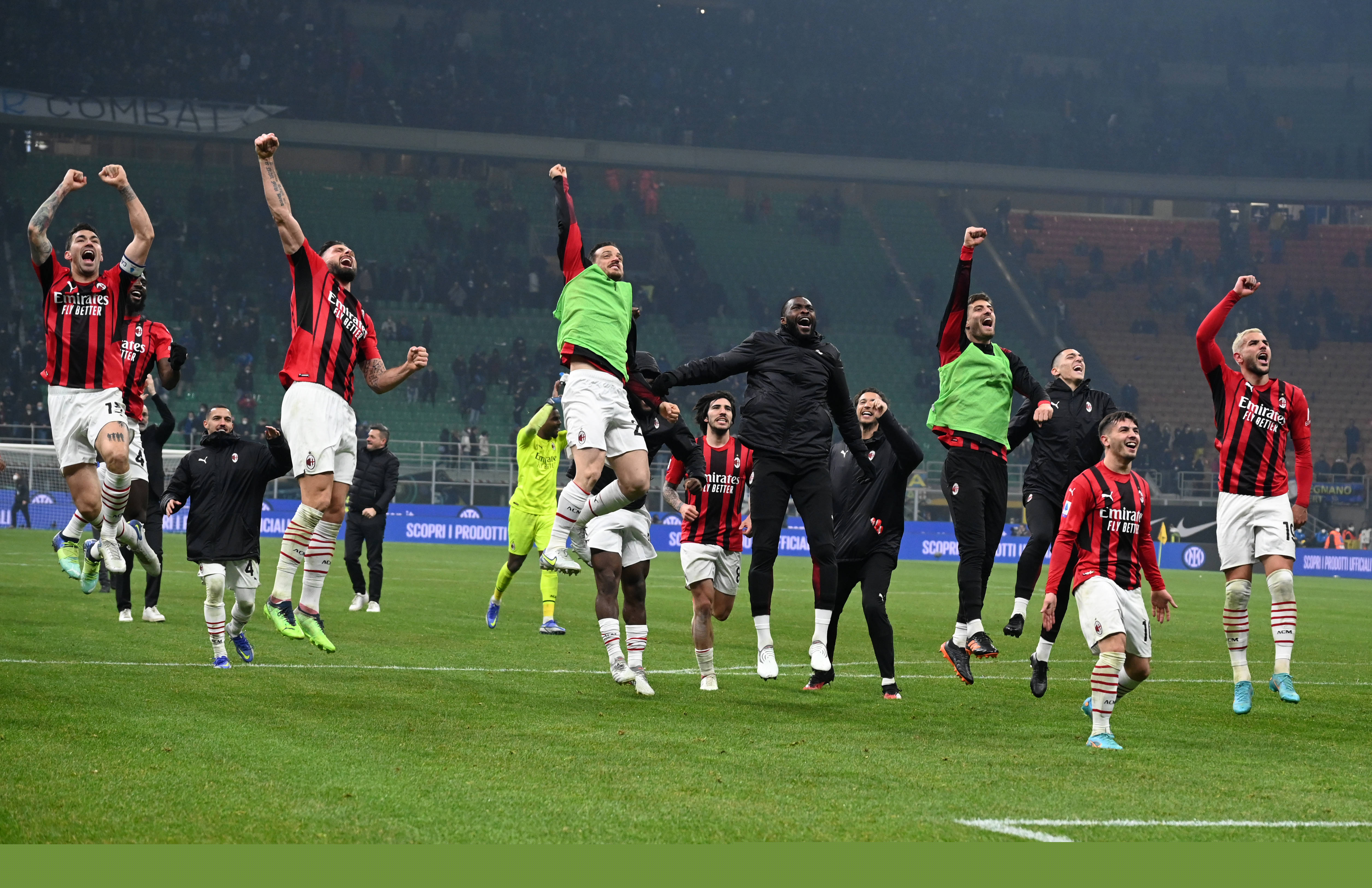 上半场奇兵！焦海龙半场7中6得到15分4篮板（半场高效爆发！焦海龙7投6中砍下15分4篮板）